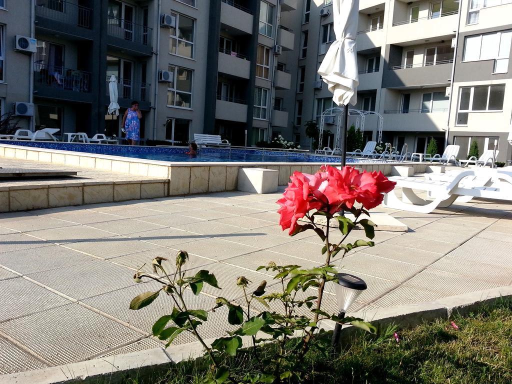 Menada Butterfly Apartment Sveti Vlas Εξωτερικό φωτογραφία