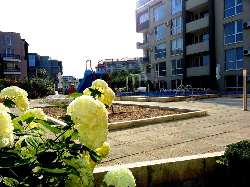 Menada Butterfly Apartment Sveti Vlas Εξωτερικό φωτογραφία