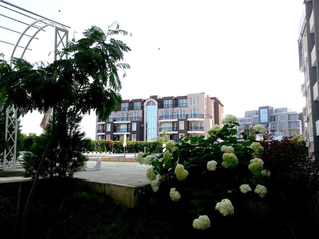 Menada Butterfly Apartment Sveti Vlas Εξωτερικό φωτογραφία